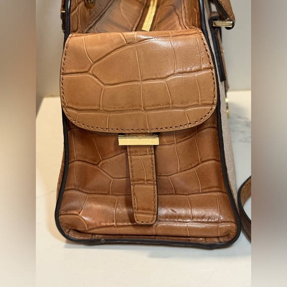 Michael Kors Harper Canvas Two Toned Satchel Shoulder Bag - Picture 4 of 16